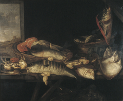 Stilleven met vissen en krabben op schragentafel by Anonymous