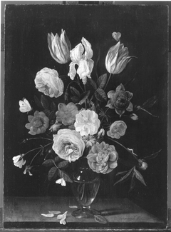 Blumenstrauß in einer Glasvase by Jan van Kessel the Elder