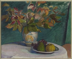 Still life with red leaves