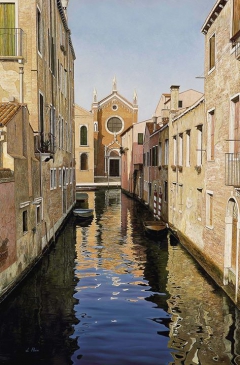 Venezia calle con chiesa / Venice street with church by Licio Passon
