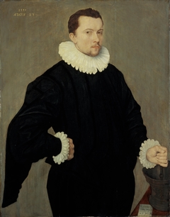 Portrait of a Pharmacist by Roelof Willemsz