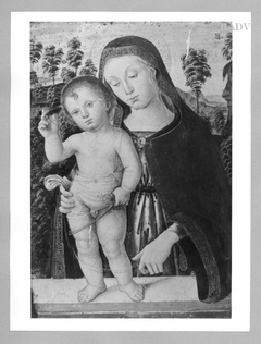 Madonna with child by Pinturicchio